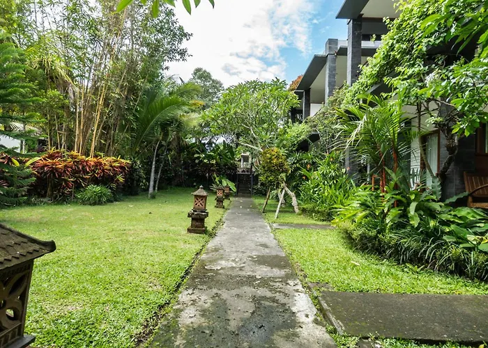 Hotel Gita Maha By Mahaputra 3*